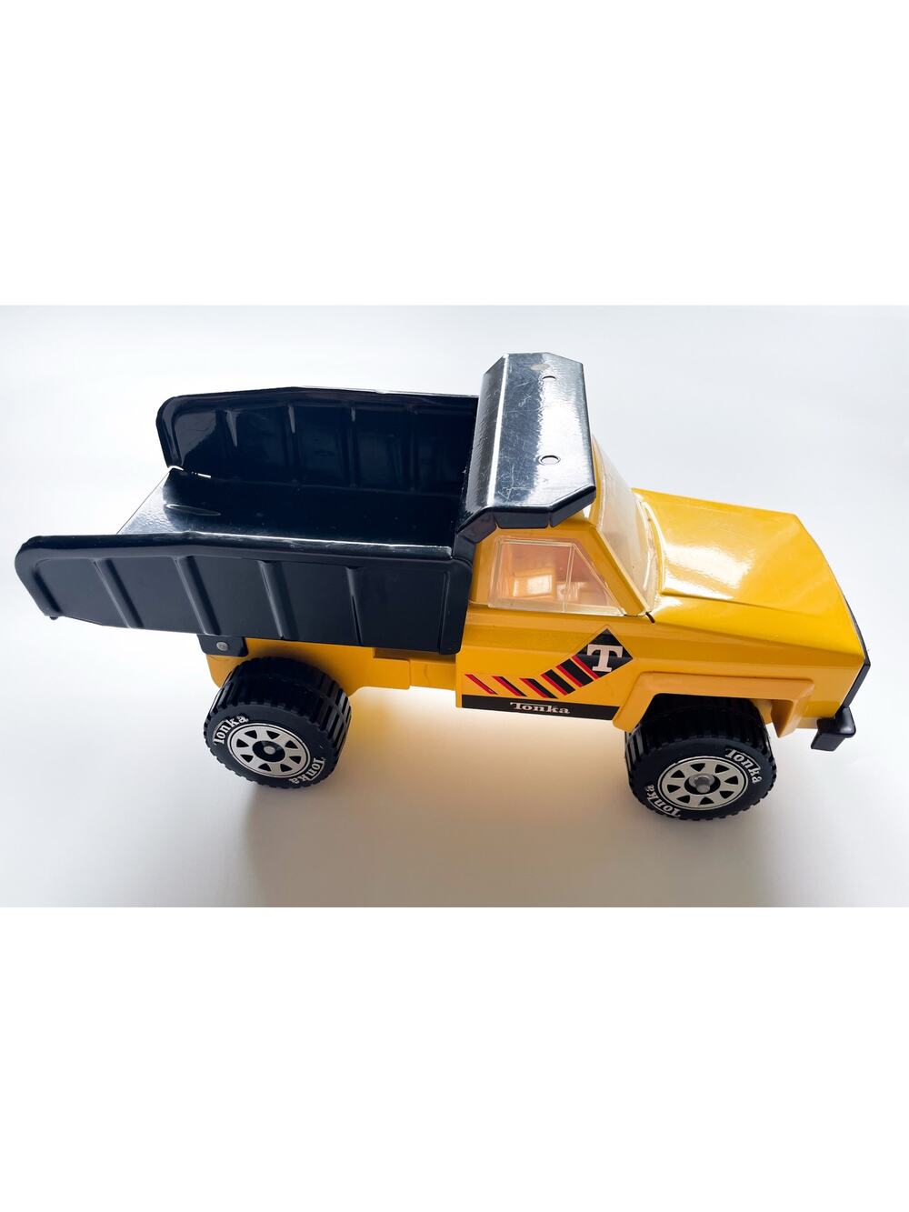 Vintage 1983 Tonka Trax 51070 Metal Yellow and Black Dump Truck